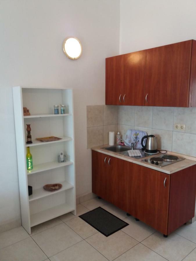 Apartments Boris Omis Bagian luar foto